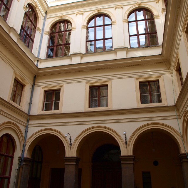 Prague, Politických vězňů 936/7