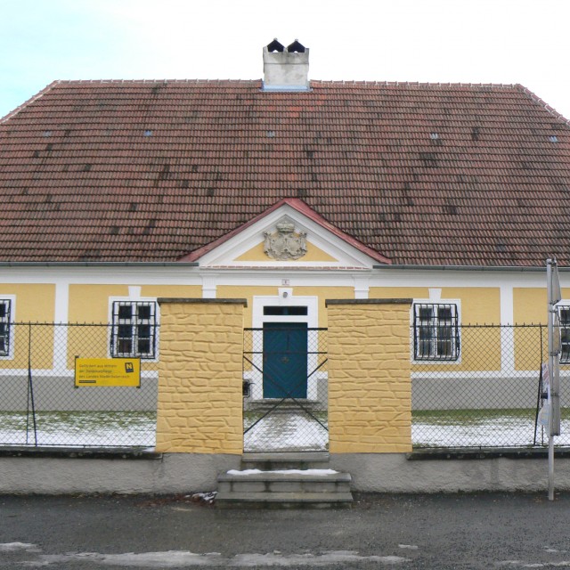 Pleißing, Presbytery