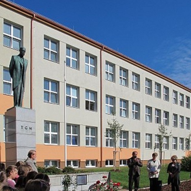 Bystřice nad Pernštejnem, základní škola T. G. Masaryka