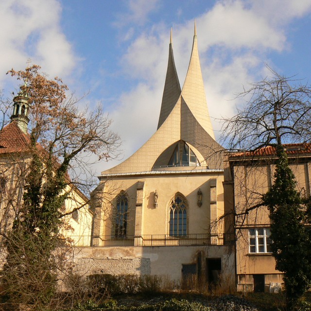 Praha 2, Emauzy