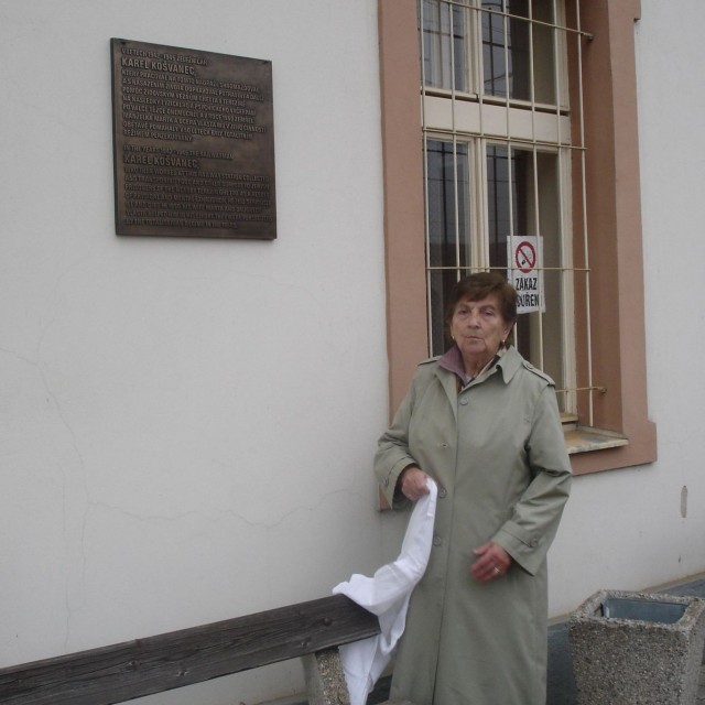 Bohušovice nad Ohří, nádraží