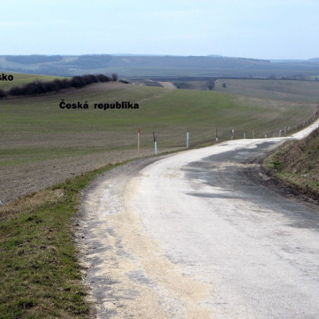 Valtice, česko-rakouská hranice