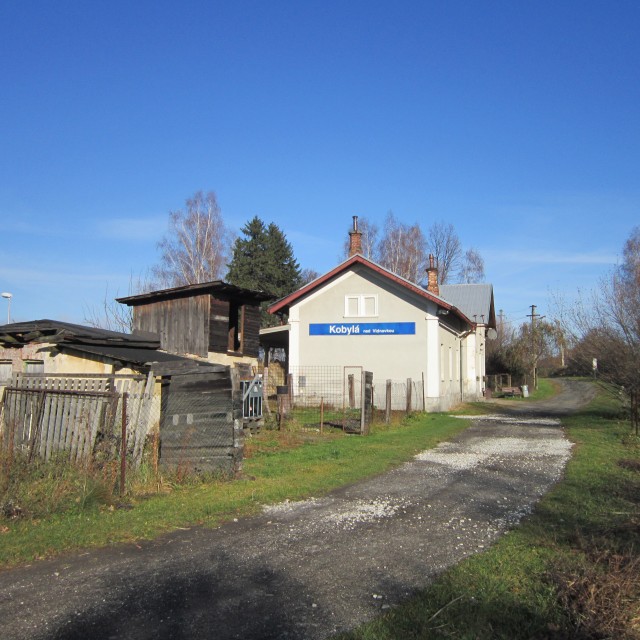 Kobylá nad Vidnávkou, the train station